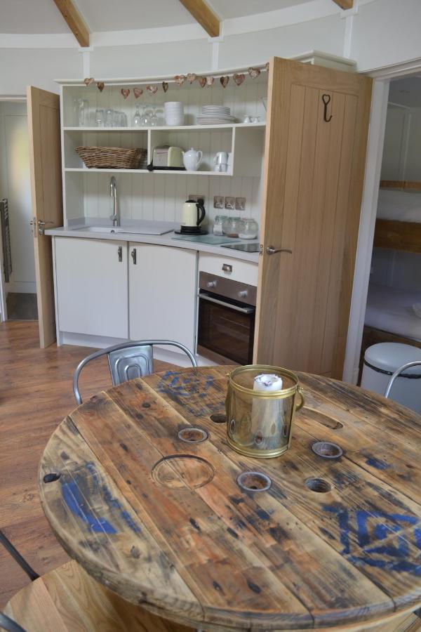 Вилла East Thorne Glamping Буде Экстерьер фото